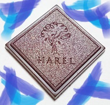meijiのHARELは本当に心晴れる美味しいチョコレートです(っ´ω｀c)﻿