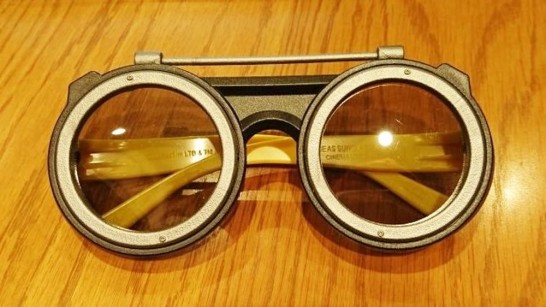 batman-vs-superman-3d-glasses[20]