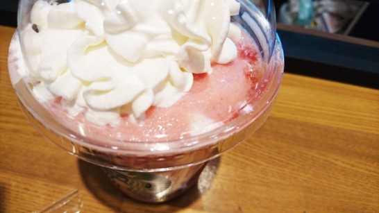 strawberry-delight-frappuccino[6]